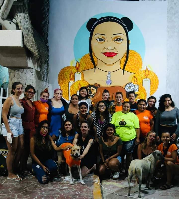 ¡Siempre viva Karla Moguel! Pintan mural en Holbox en memoria de víctima de feminicidio