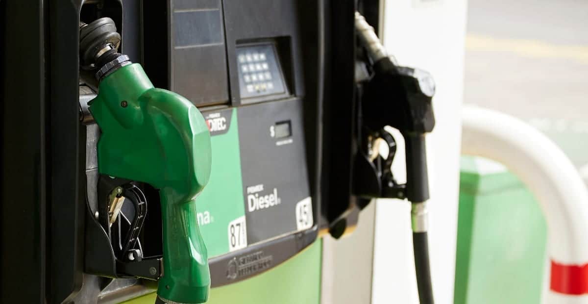 Aumenta Impuesto Especial para combustibles, y la premium se queda sin estímulo económico; “verde” y diésel se les reduce el apoyo