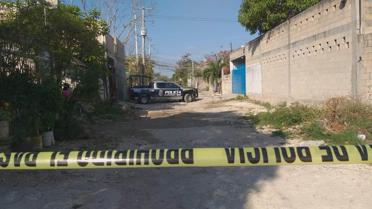 Vecinos de Cancún encuentran cuerpo descuartizado en bolsas negras