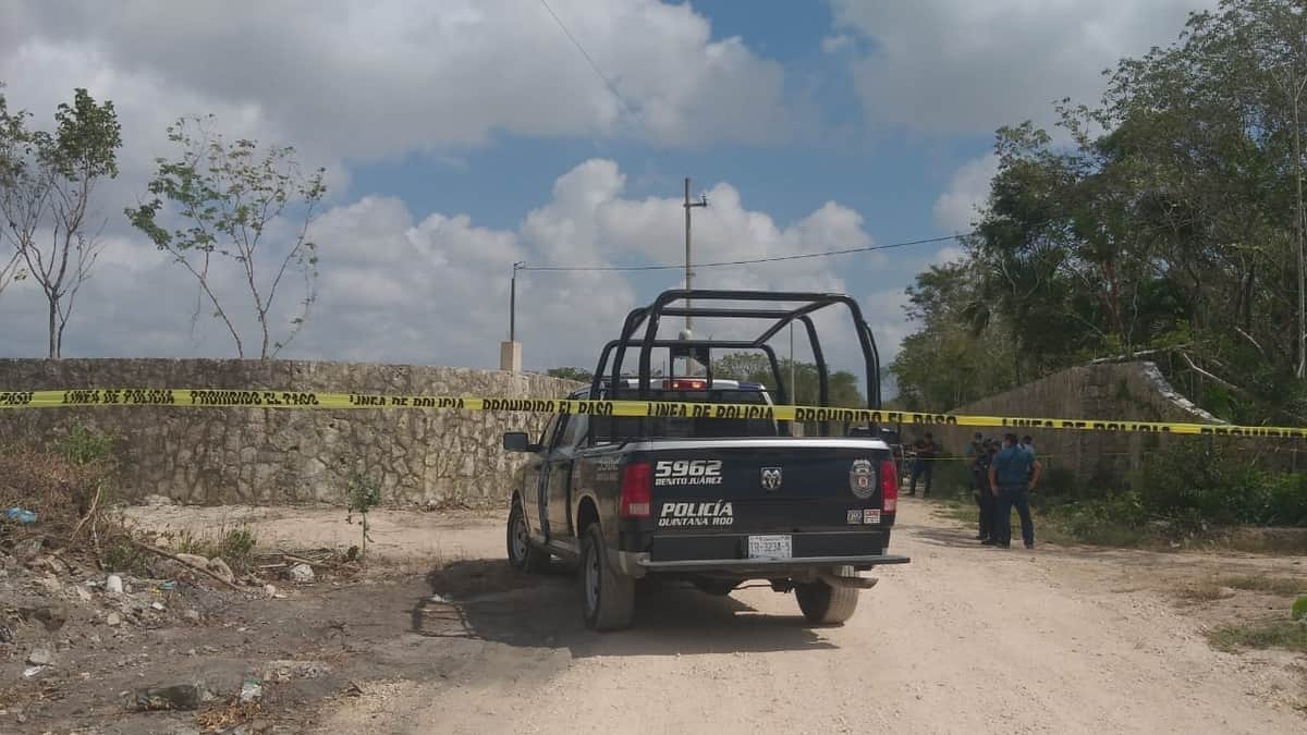 Encuentran cuerpo de hombre ejecutado a balazos en Bonfil, Cancún