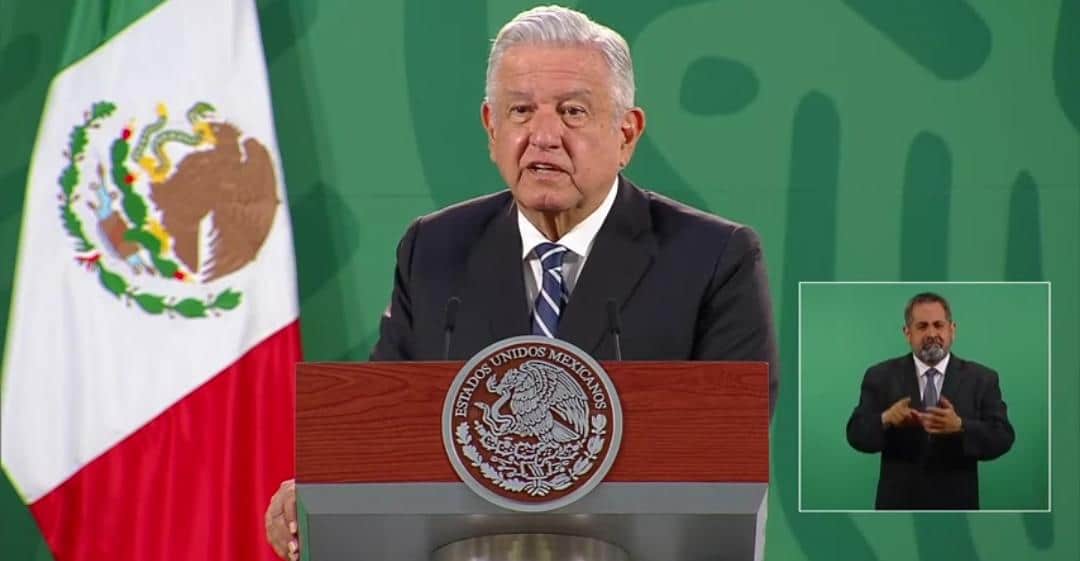 Médicos privados tendrán que esperar más tiempo por la vacuna: AMLO