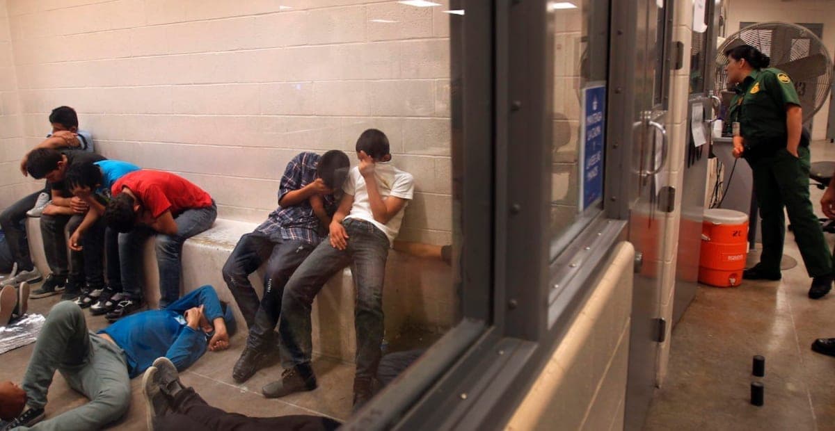 Colorado vacuna contra Covid a migrantes en centros de detención