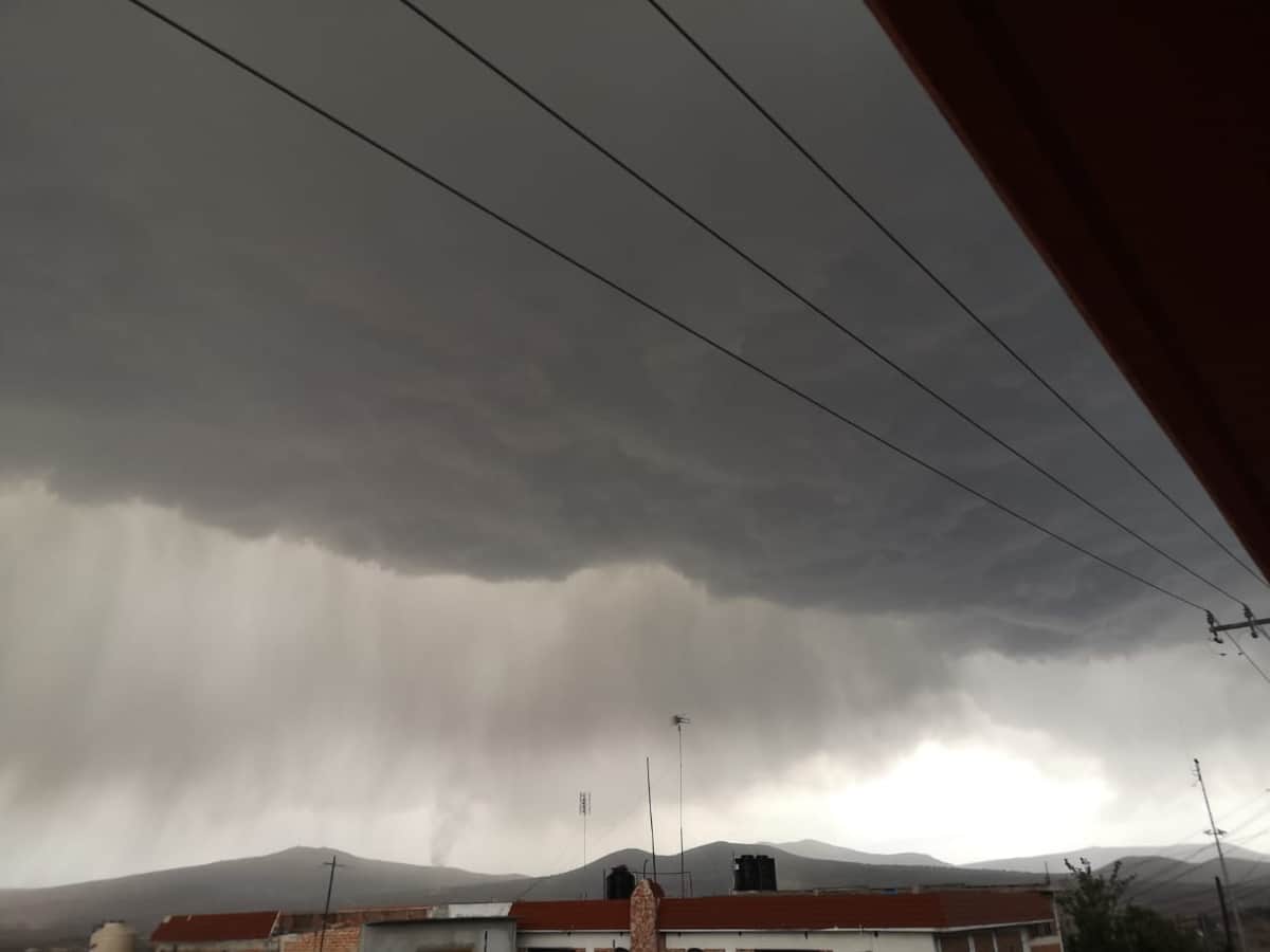 Se produce fuerte tornado en Hidalgo, afectó 4 casas