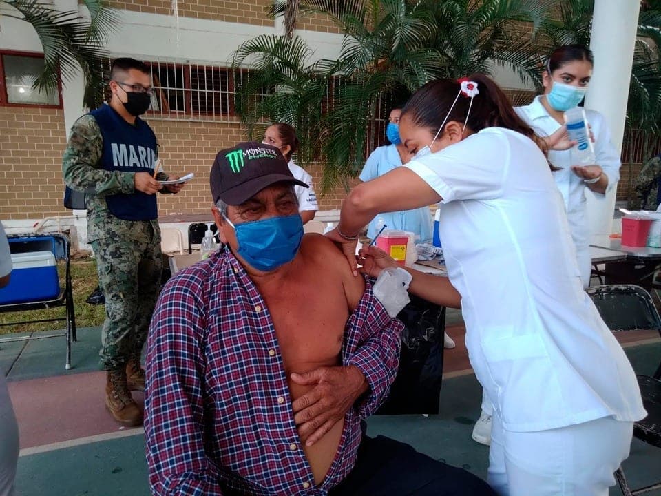 Reportan casi 80 mil vacunas aplicadas en Quintana Roo