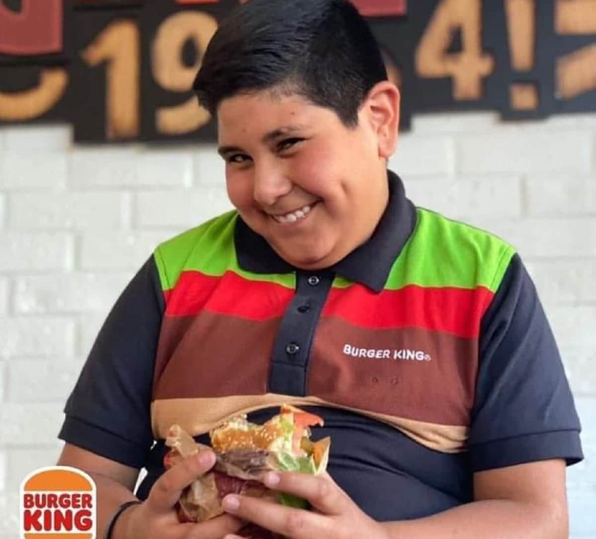 "Niño del Oxxo" con su memorable "¡Hmmm!", es reclutado por Burger King
