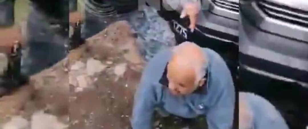 Video: Policías son grabados sometiendo a ciudadanos, entre ellos un adulto mayor