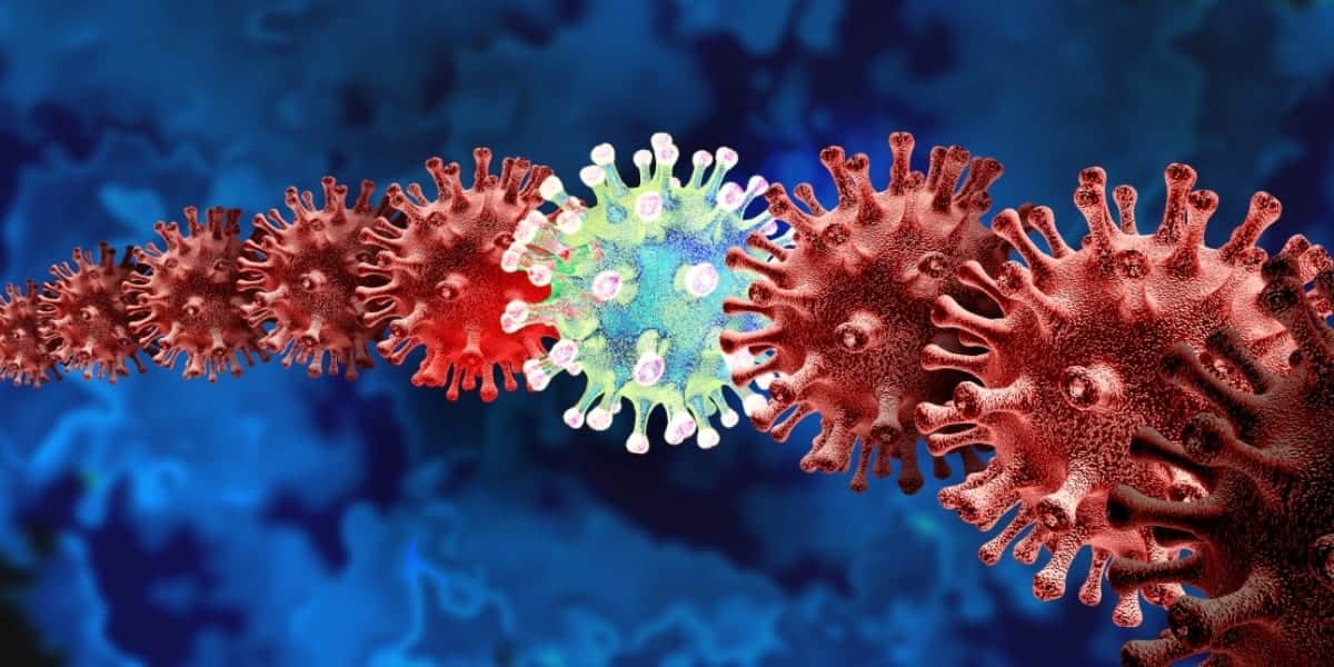 Hallan en hospital de Tokio variante de la Covid-19 que reduce protección de las vacunas