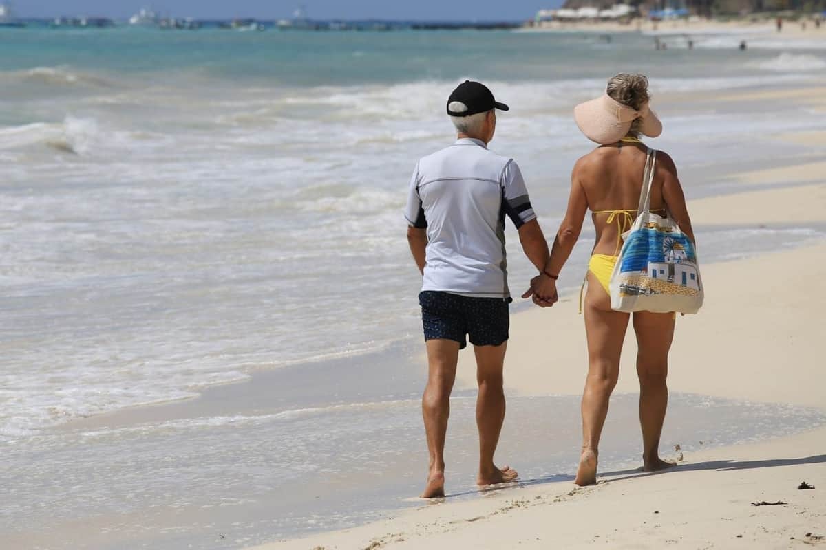 Playas de Solidaridad limpias durante las vacaciones de Semana Santa