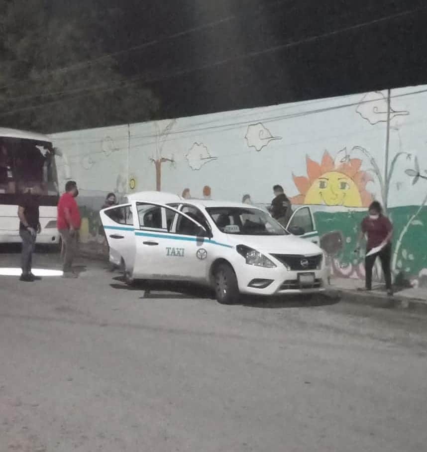 Apuñalan a taxista para robarle su unidad en Playa del Carmen; se reporta grave