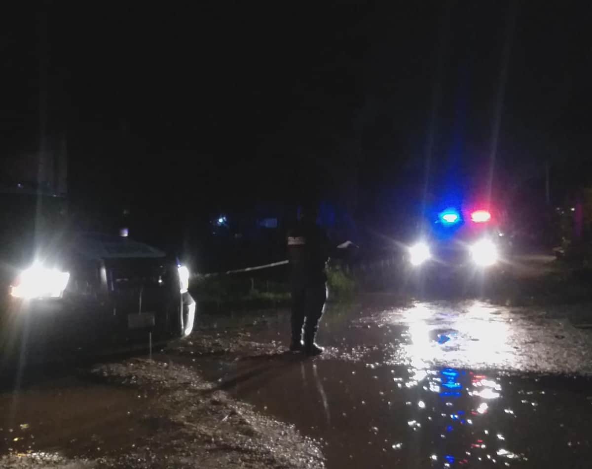 Mujer se suicida en un árbol del patio de su casa en Cancún