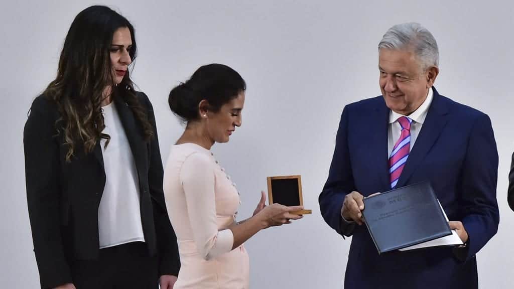 Ana Guevara, señalada como responsable de que Paola Espinosa no vaya a Juegos Olímpicos