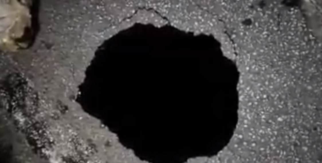 Se forma socavón de 5 metros en carretera de Chiapas por lluvias