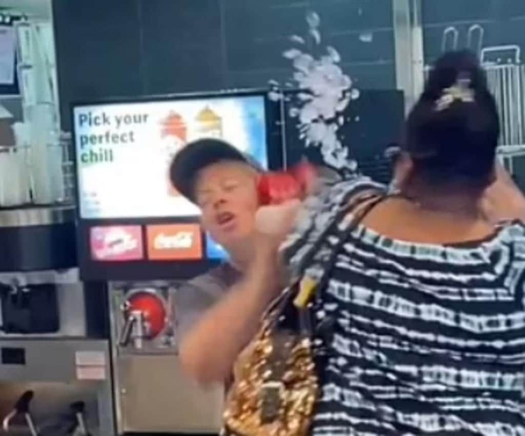 VIDEO: Surge #LadyMcDonalds, golpea a empleadas de restaurante
