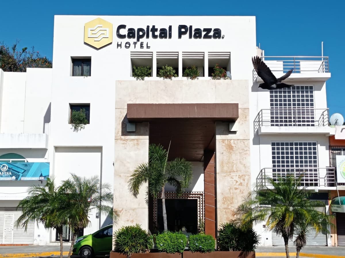 Proyectan vacunación para 10 mil trabajadores del sector turístico al sur de Quintana Roo