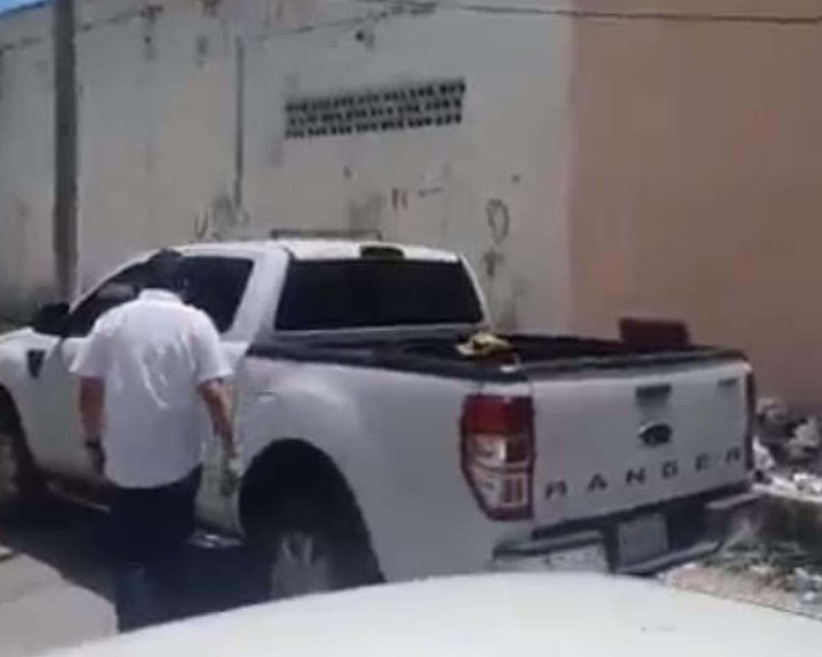 Yucatán: Denuncian a sujeto por arrastrar a un perrito por las calles de Mérida (Video)
