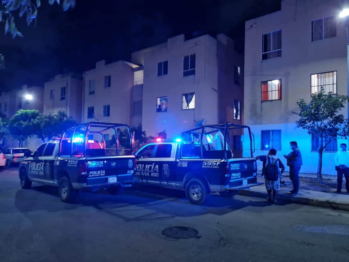 Asesinan a una mujer con arma en Cancún