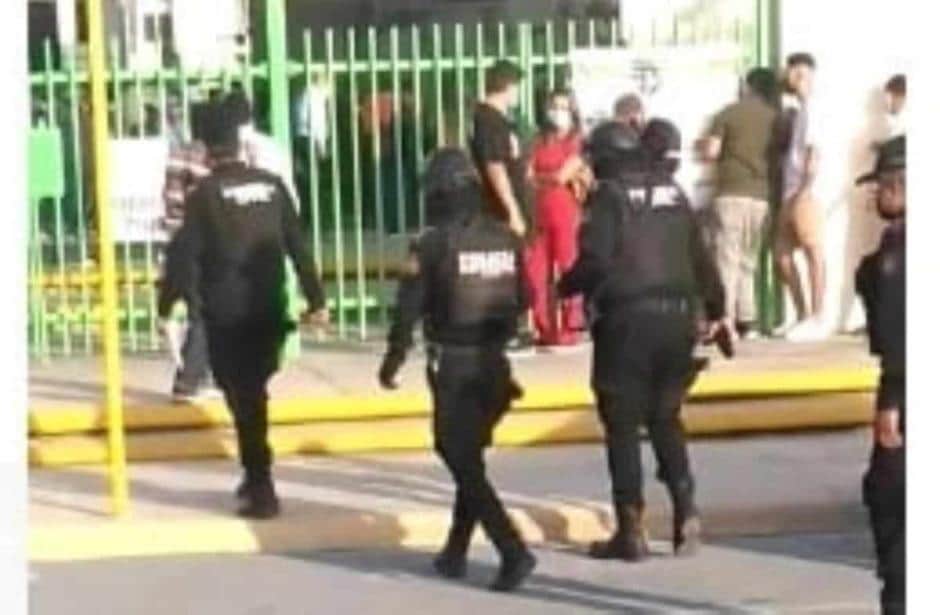 Intentan robarse paquetes electorales de un centro de votación en Monterrey