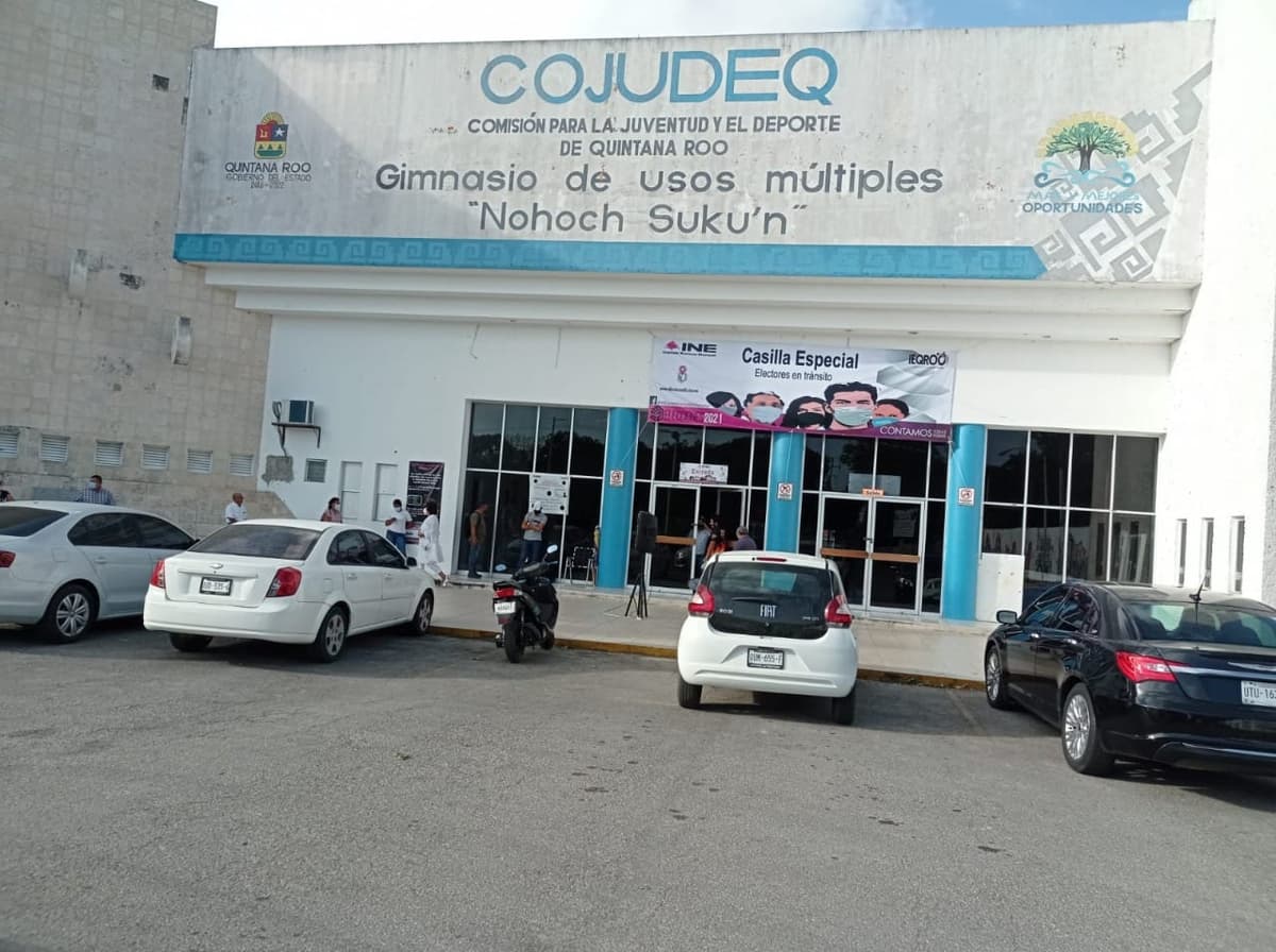 Alta afluencia en casilla especial en Chetumal para ejercer derecho al voto