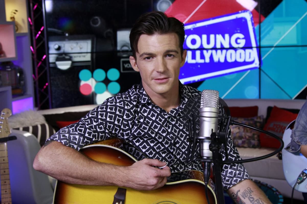 Drake Bell fue arrestado y acusado de delitos contra menores de edad