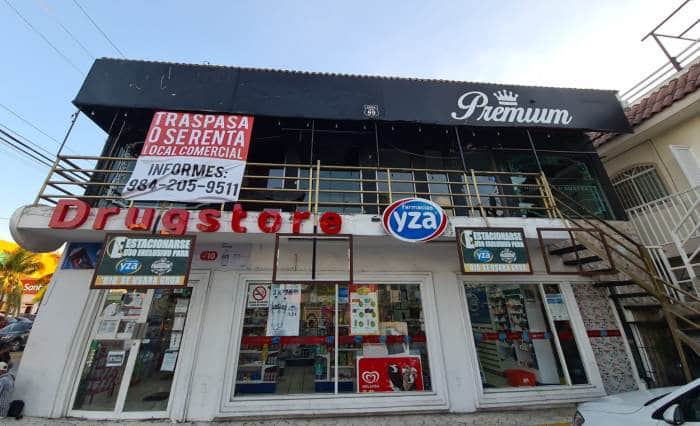 ¡Otro negocio que cierra sus puertas! Cadena Fer Barber Shop cierra en Playa del Carmen