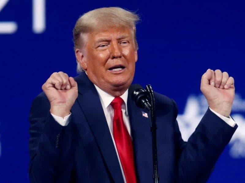 Fracasa el blog de Trump; fue cerrado a un mes de su lanzamiento