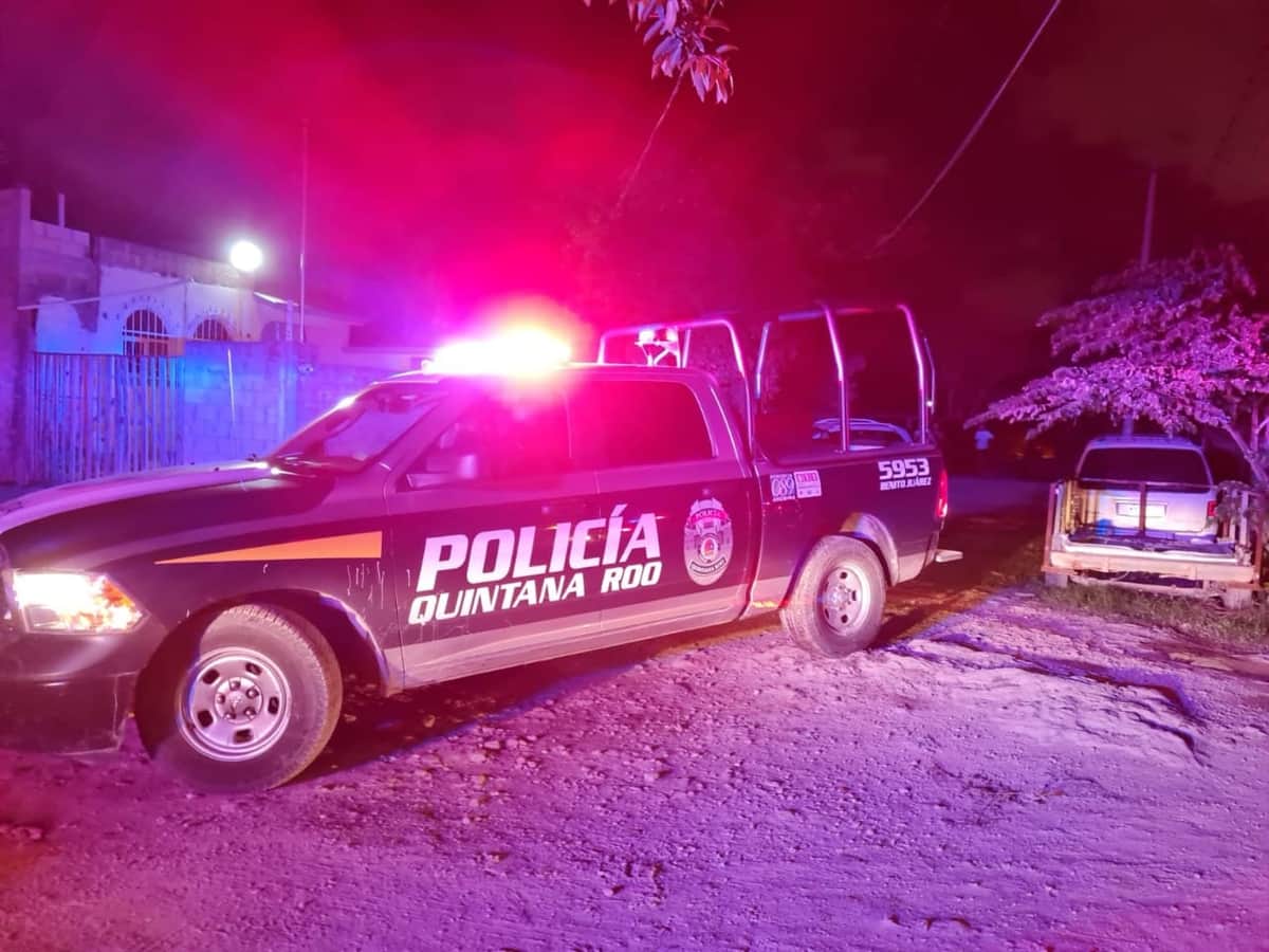 Balean a un sujeto afuera de su casa en Cancún