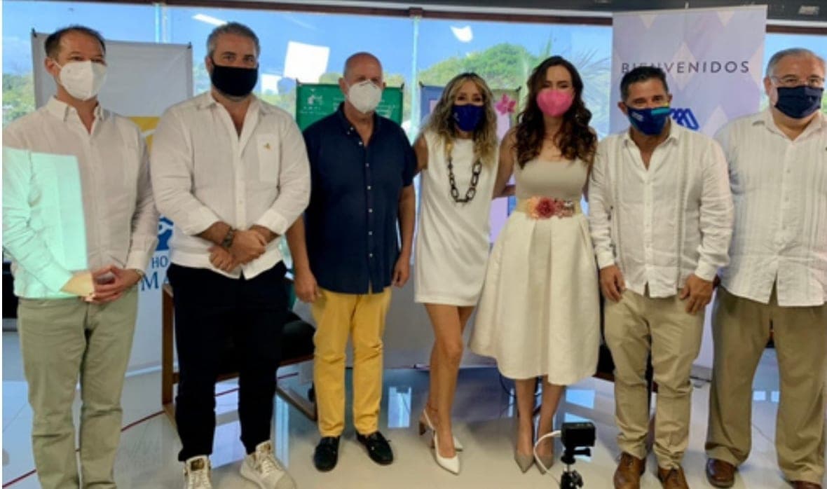 Realiza AMEXME foro con candidatos a diputación federal en la Riviera Maya