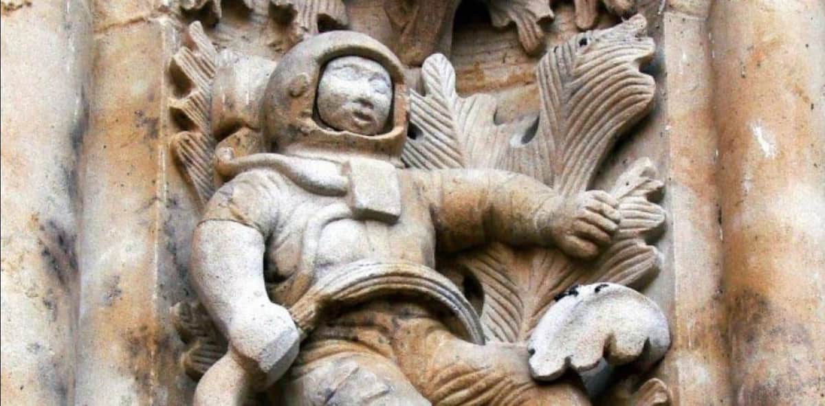 ¿Por qué hay un astronauta en la fachada de la Catedral de Salamanca? Este es su origen