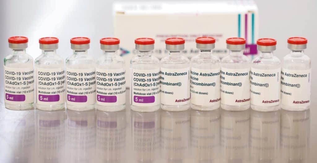 Descartan riesgo de trombos tras aplicación de segunda dosis de la vacuna de AstraZeneca