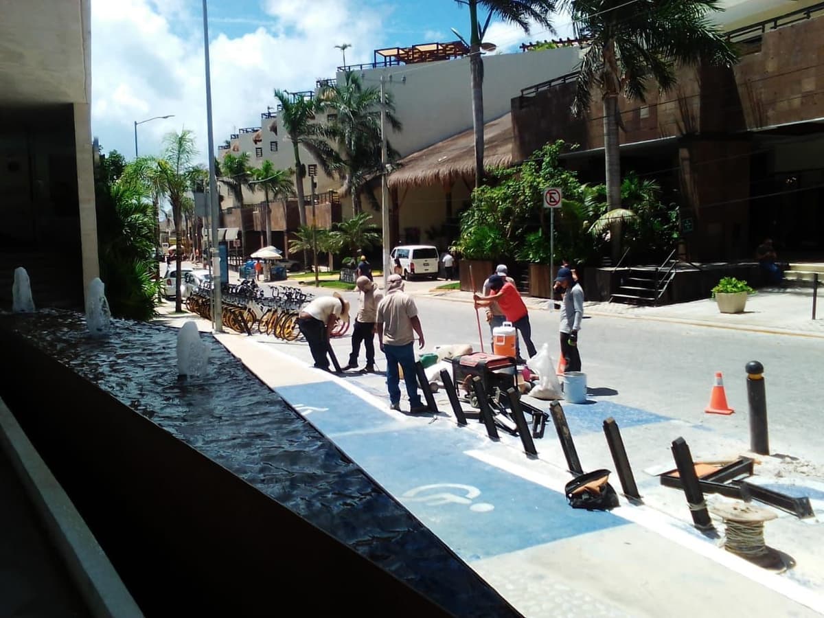 Regresa Playaparq a retirar rampa para personas con discapacidad, ahora con permisos