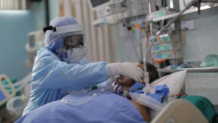 En un día mueren 15 quintanarroenses y se confirman 485 positivos a COVID-19