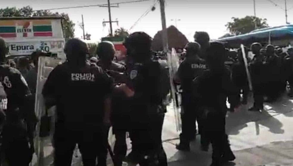 Desbloquean carretera en Tulum después de violenta protesta de invasores