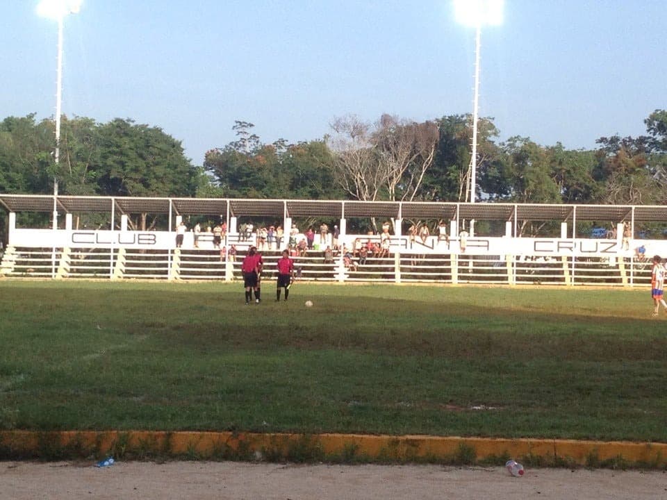 Para evitar contagios cierran espacios deportivos en Carrillo Puerto