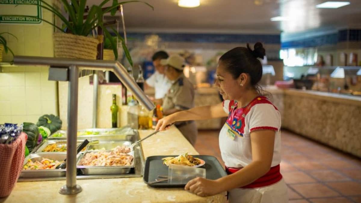 Sólo el 15% de los trabajadores en Quintana Roo ganan salario digno: revela estudio