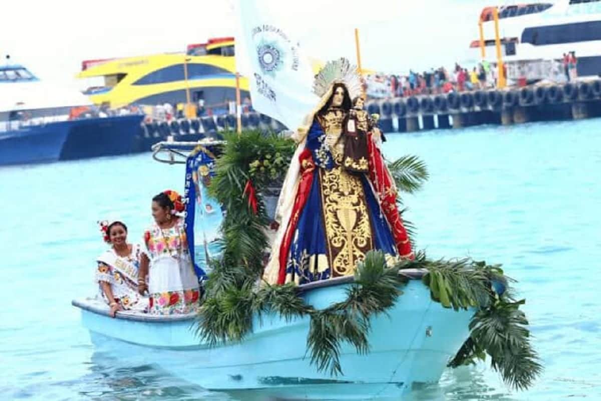 ¡Que viva la Virgen del Carmen! Con gran fervor celebran a la patrona de Playa del Carmen