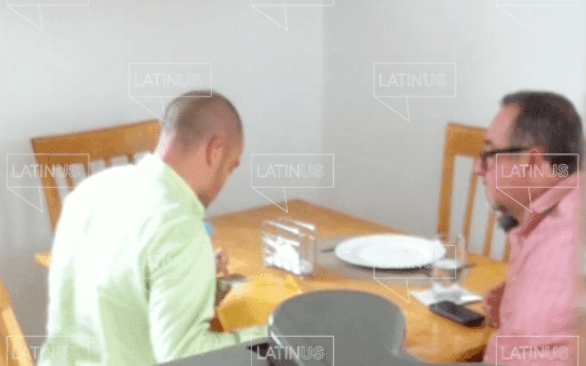 VIDEO: Revela Loret un segundo video, de otro hermano de López Obrador recibiendo fajos de billetes