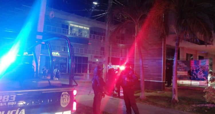 Violan a mujer y luego la dejan abandonada en el centro de Playa del Carmen