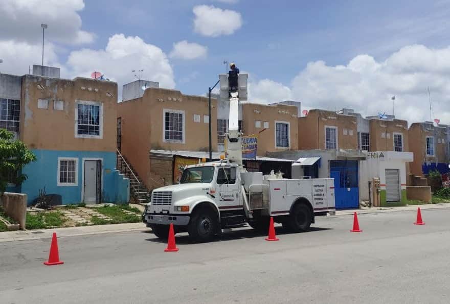 Instalan más de 2 mil lámparas con tecnología Led en Playa del Carmen
