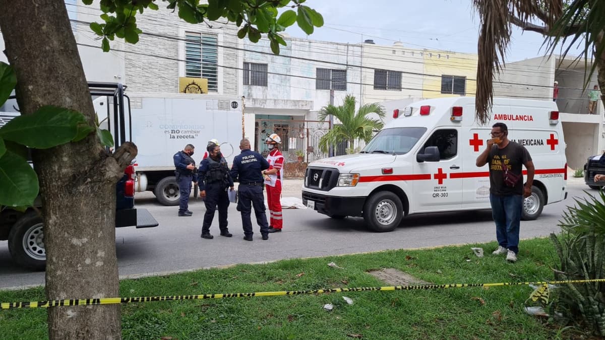Ciclista muere atropellado en Cancún, le pasaron una llanta por encima de la cabeza
