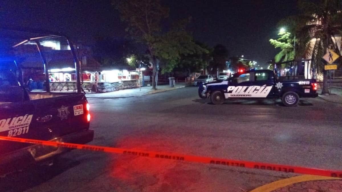 Balean a automovilista en lavadero de coches de Playa del Carmen