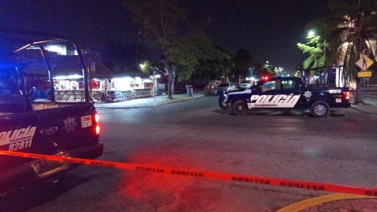 Balean a automovilista en lavadero de coches de Playa del Carmen