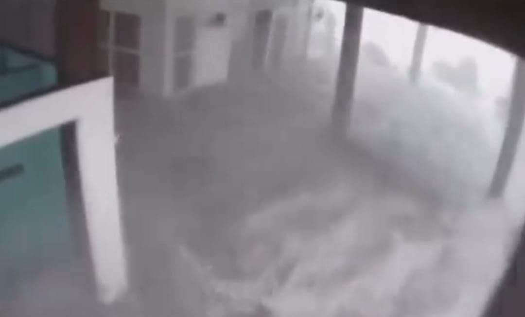 Video: Huracán "Ida" toca tierra en Estados Unidos como categoría 4