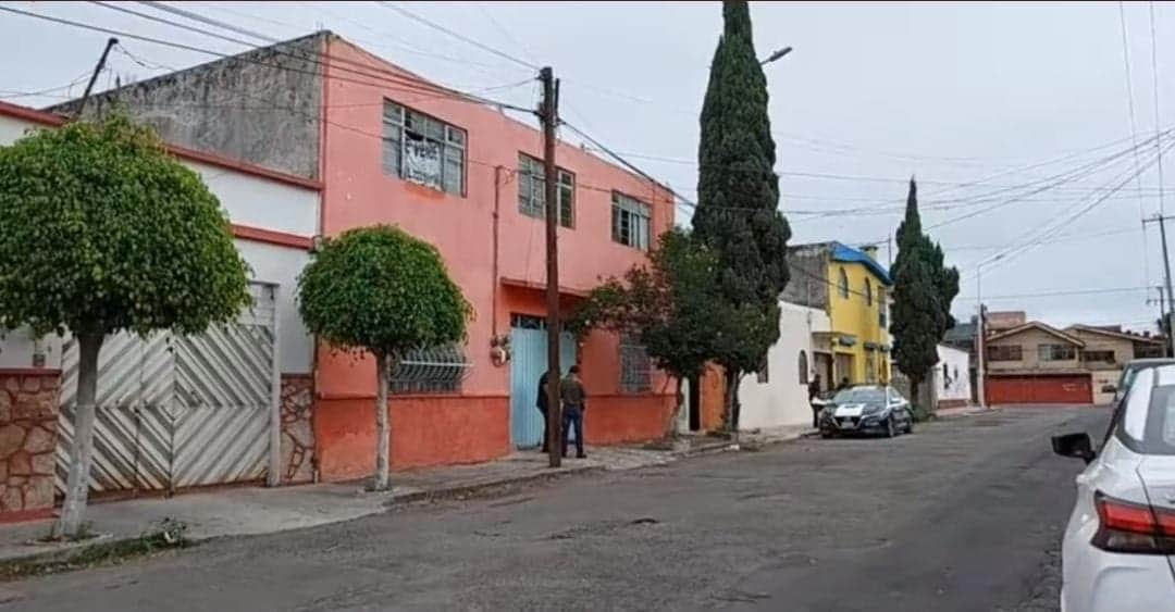 Hombre muere y descubren que tenía enterrado a su hermano en su casa