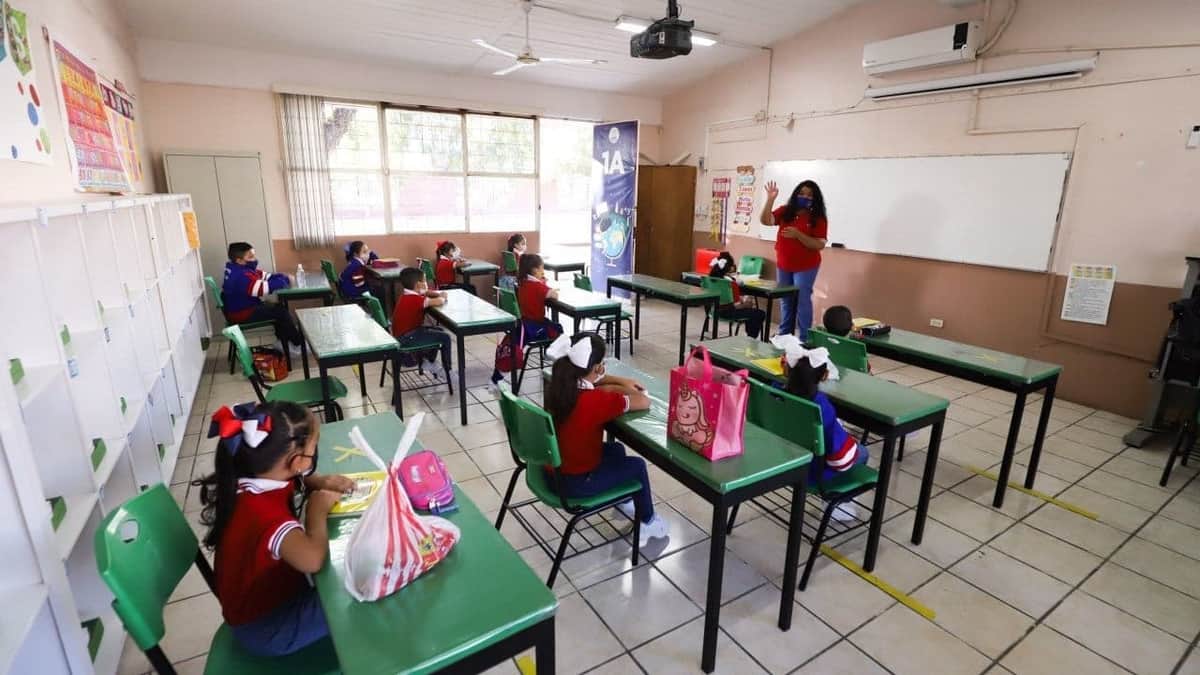 Estos son los cubrebocas que estarán prohibidos en el regreso a clases