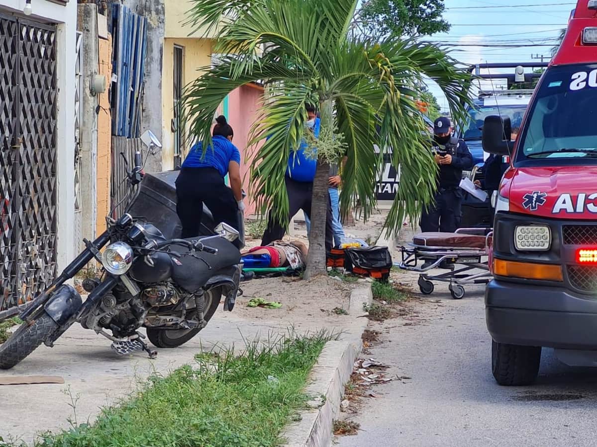 Balean a un hombre en las piernas en Cancún
