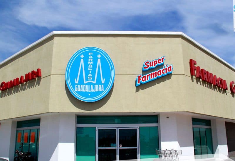 Farmacias Guadalajara está cansada de que la gente vaya a revelar fotos de sus packs