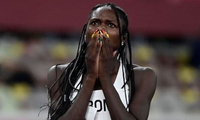 "Para confirmar" le exigen 'pruebas de que es mujer' a Christine Mboma, atleta de Namibia