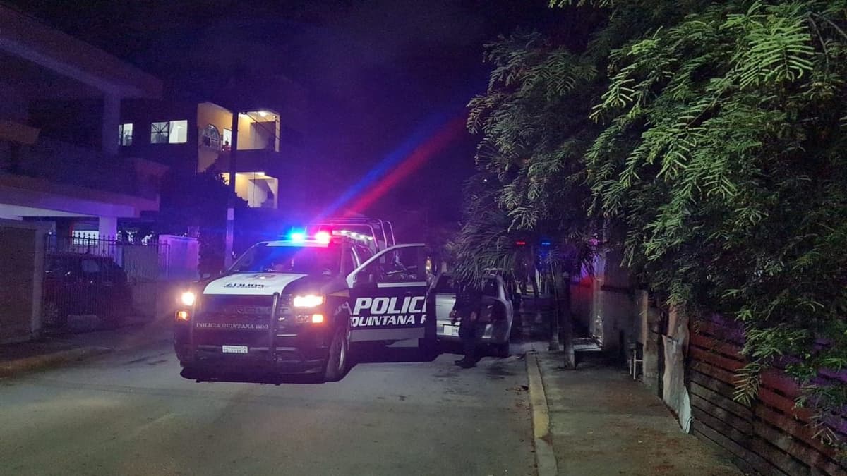 Sicarios rafaguean casa de periodista en Cancún