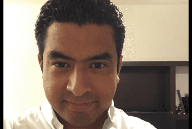 Vendedor de autos denunciado en Playa del Carmen huyó a Los Cabos ¡y sigue en la VW!