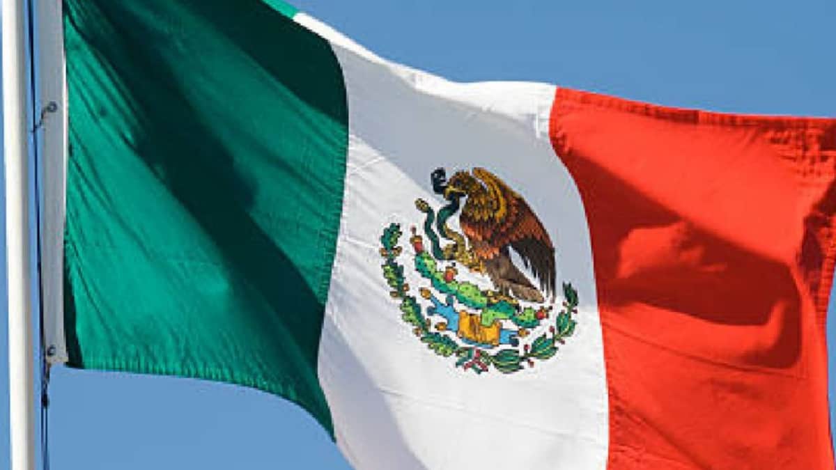 Niño mexicano obtiene oro en Competencia Internacional de Matemáticas